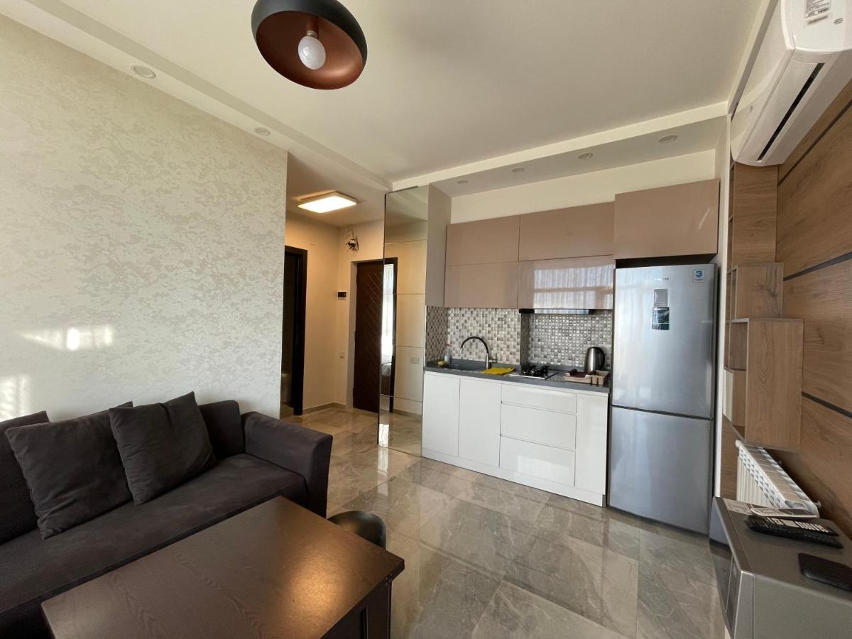 Apartments At Like House Batumi Ngoại thất bức ảnh